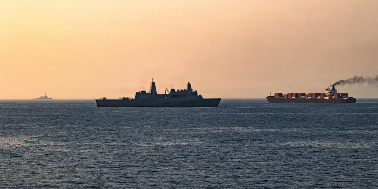 US Navy Taps AI Firm to Clear Iranian Mines in Strait of Hormuz US Navy Taps AI Firm to Clear Iranian Mines in Strait of Hormuz