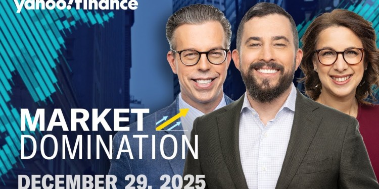 2026 AI playbook, Intel stock up 80% in 2025 2026 AI playbook, Intel stock up 80% in 2025