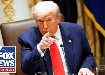 Trump issues fresh WARNING to Hamas after returning from Middle East Trump issues fresh WARNING to Hamas after returning from Middle East