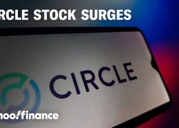 Circle stock surges nearly 500%, analyst discusses Perform rating Circle stock surges nearly 500%, analyst discusses Perform rating