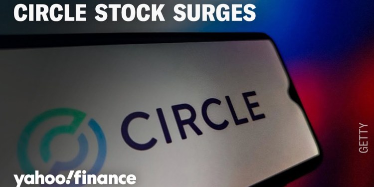 Circle stock surges nearly 500%, analyst discusses Perform rating Circle stock surges nearly 500%, analyst discusses Perform rating