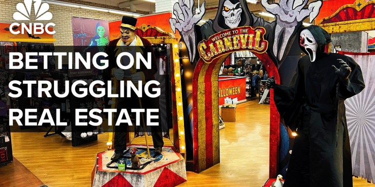 How Spirit Halloween Became A Billion-Dollar Business How Spirit Halloween Became A Billion-Dollar Business