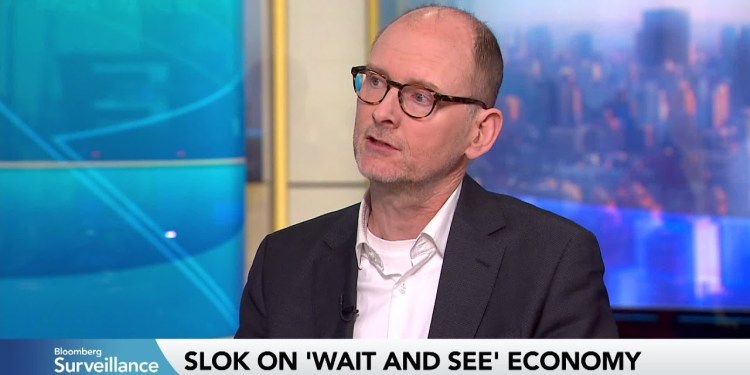 US Economy Faces Series of Shocks, Slok Says US Economy Faces Series of Shocks, Slok Says