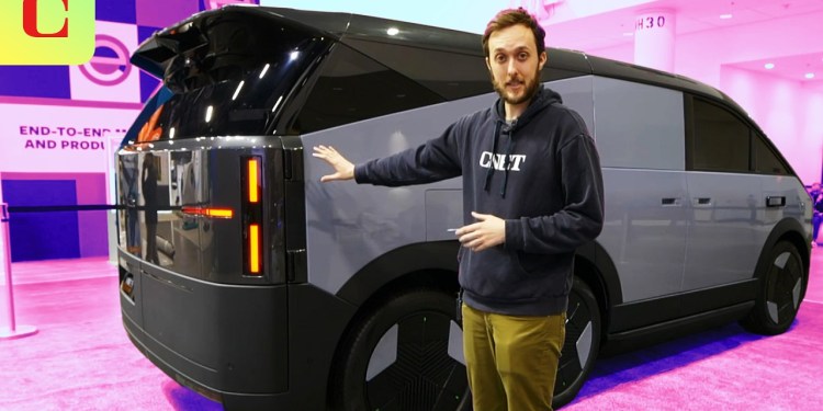 Insane Six-Wheel Hybrid With an eVTOL in the Trunk Insane Six-Wheel Hybrid With an eVTOL in the Trunk