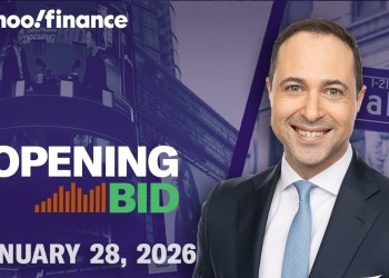 S&P 500 breaks 7,000, Yahoo launches AI-powered Yahoo Scout, Trump accounts explained S&P 500 breaks 7,000, Yahoo launches AI-powered Yahoo Scout, Trump accounts explained