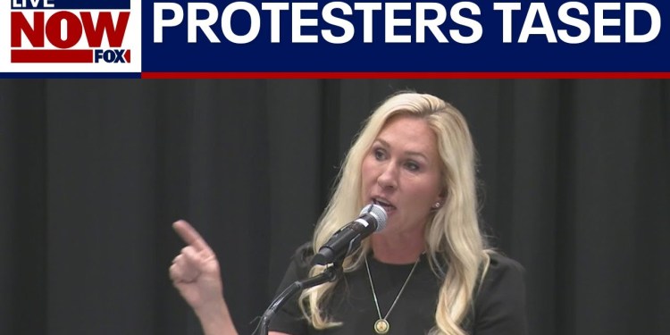 Protesters arrested at Rep. Marjorie Taylor Greene’s town hall | LiveNOW from FOX Protesters arrested at Rep. Marjorie Taylor Greene’s town hall | LiveNOW from FOX