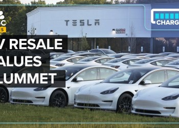 Why EVs Depreciate Faster Than Gas Cars Why EVs Depreciate Faster Than Gas Cars