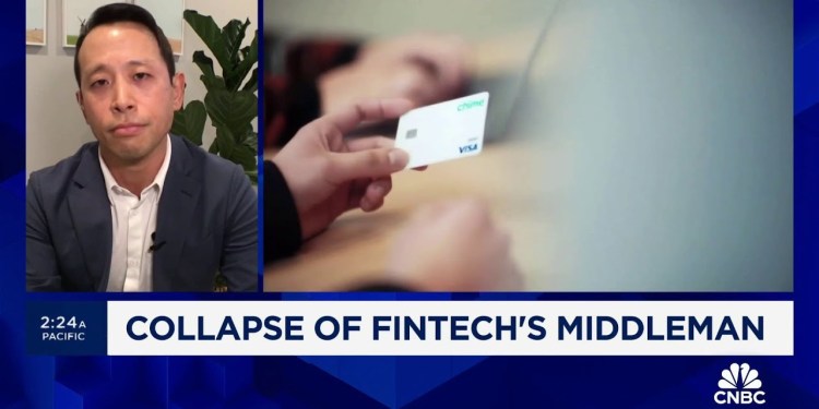 Fintech app customers locked out of bank accounts after middleman Synapse declares bankruptcy Fintech app customers locked out of bank accounts after middleman Synapse declares bankruptcy
