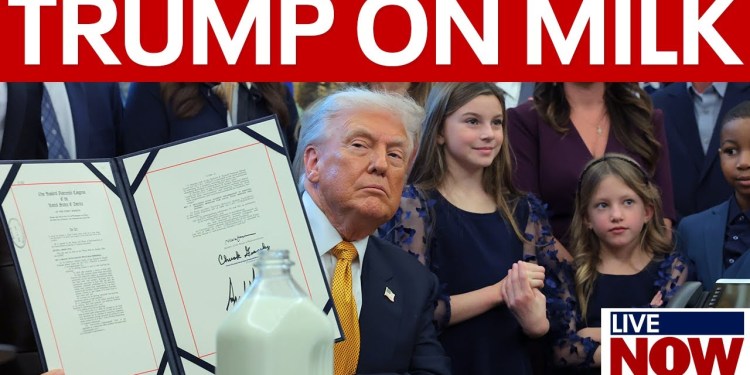 Trump signs bill allowing schools to serve milk Trump signs bill allowing schools to serve milk