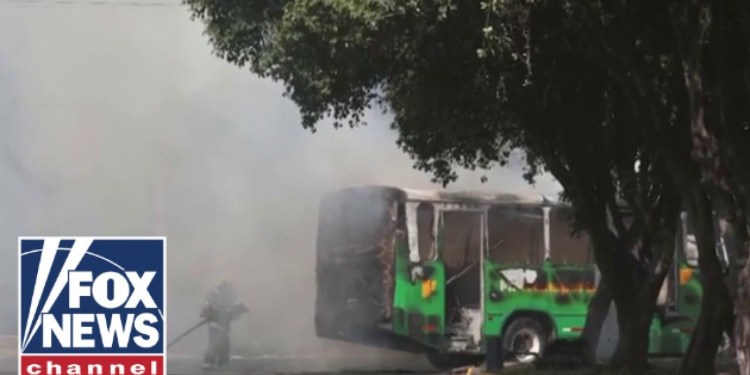 Major drug lord killed in Mexican military operation, Americans told to shelter in place Major drug lord killed in Mexican military operation, Americans told to shelter in place