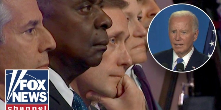 Video of top Biden aides at press conference goes viral Video of top Biden aides at press conference goes viral