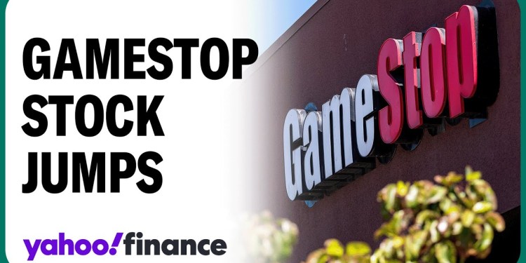 GameStop stock pops after posting surprise Q3 profit GameStop stock pops after posting surprise Q3 profit