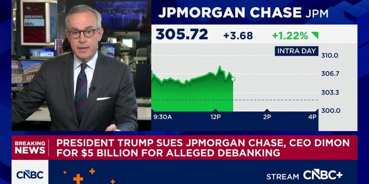 President Trump sues JPMorgan Chase and CEO Jamie Dimon for B for alleged debanking President Trump sues JPMorgan Chase and CEO Jamie Dimon for B for alleged debanking