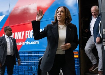 Harris Gains Ground Against Trump in Key States: Poll (Correct) Harris Gains Ground Against Trump in Key States: Poll (Correct)