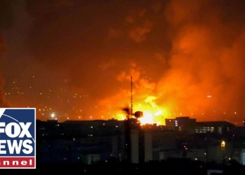 ‘APOCALYPTIC’: Smoke fills sky in Tehran as Israel targets Iranian oil facilities ‘APOCALYPTIC’: Smoke fills sky in Tehran as Israel targets Iranian oil facilities