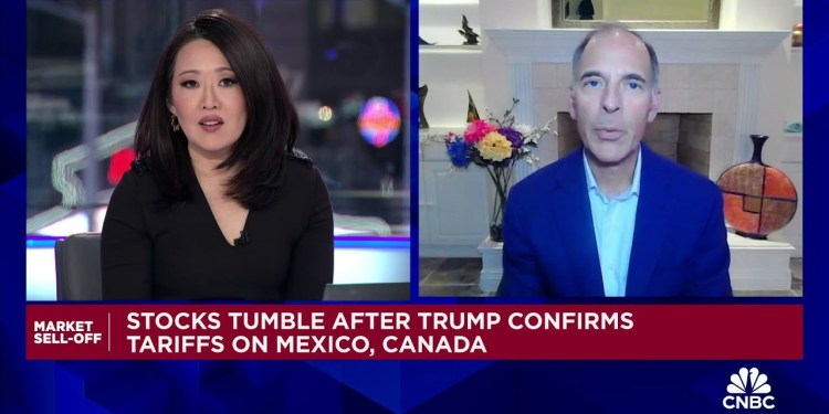 U.S. tariffs will cost typical American household at least ,250 per year, Moody’s chief economist U.S. tariffs will cost typical American household at least ,250 per year, Moody’s chief economist