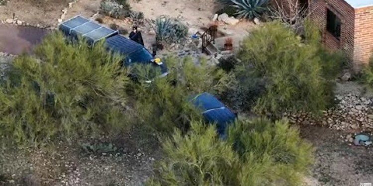 LIVE FOX DRONE: Guthrie home in Tucson, police activity LIVE FOX DRONE: Guthrie home in Tucson, police activity