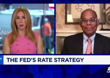 Expect the Fed to cut in a series of 25 basis point moves, says Roger Ferguson Expect the Fed to cut in a series of 25 basis point moves, says Roger Ferguson