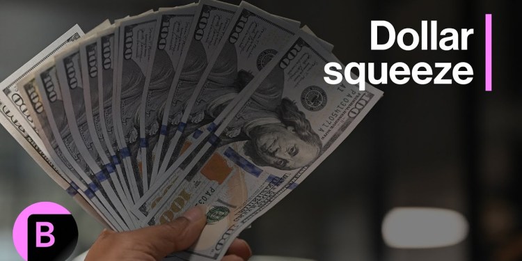 Maybe Dollar Can Squeeze Shorts a Little: 3-Minute MLIV Maybe Dollar Can Squeeze Shorts a Little: 3-Minute MLIV