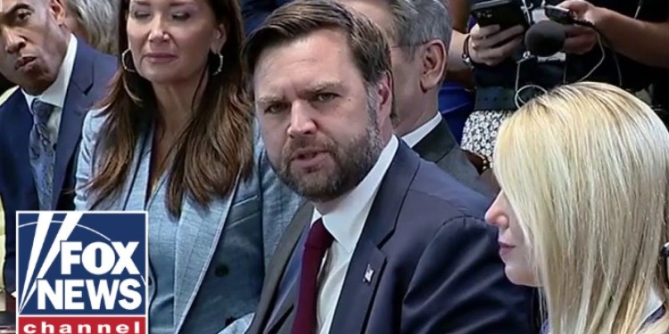 ‘FAKE BS’: JD Vance sends fiery message to media during Cabinet meeting ‘FAKE BS’: JD Vance sends fiery message to media during Cabinet meeting