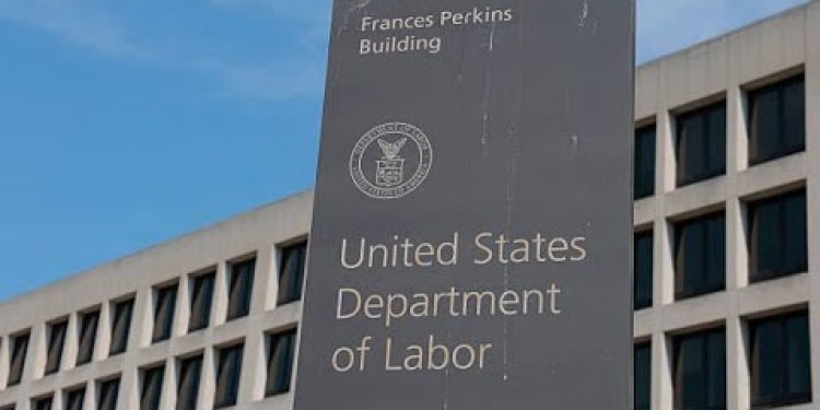 US Payroll Gains Likely to Be Revised Down by 911,000 US Payroll Gains Likely to Be Revised Down by 911,000