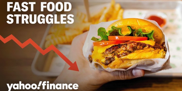 One thing to watch as recession fears strike fast-casual restaurant stocks One thing to watch as recession fears strike fast-casual restaurant stocks