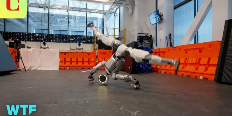 Pushing the Limits of the Atlas Robot’s Full-Body Control and Mobility Pushing the Limits of the Atlas Robot’s Full-Body Control and Mobility