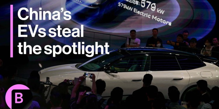 China’s Thriving Car Industry on Display at Shanghai Auto Show China’s Thriving Car Industry on Display at Shanghai Auto Show