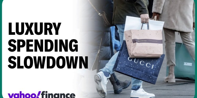 Luxury industry faces crisis: China slowdown and soaring prices Luxury industry faces crisis: China slowdown and soaring prices