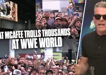 Pat McAfee Trolls THOUSANDS Of WWE Fans LIVE At WWE World Pat McAfee Trolls THOUSANDS Of WWE Fans LIVE At WWE World
