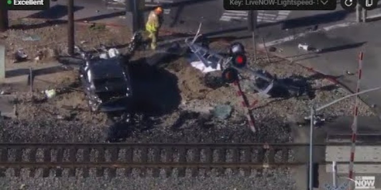 SKYFOX: Train collision with car in Los Angeles, one dead SKYFOX: Train collision with car in Los Angeles, one dead