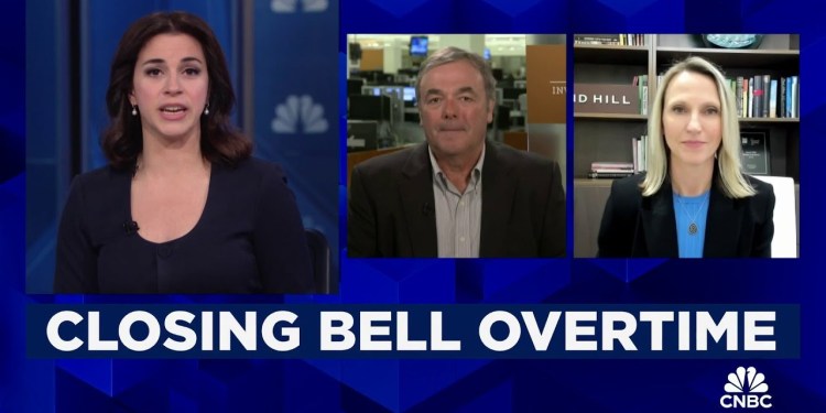 Market should expect some volatility over the next few years, says Wells Fargo’s Scott Wren Market should expect some volatility over the next few years, says Wells Fargo’s Scott Wren