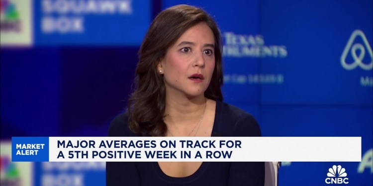 Investors should be overweight equities versus fixed income, says JPMorgan’s Gabriela Santos Investors should be overweight equities versus fixed income, says JPMorgan’s Gabriela Santos