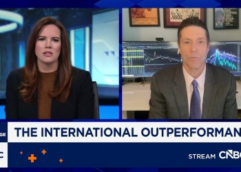 International markets to rally in 2026, says ‘Fast Money’ trader Tim Seymour International markets to rally in 2026, says ‘Fast Money’ trader Tim Seymour