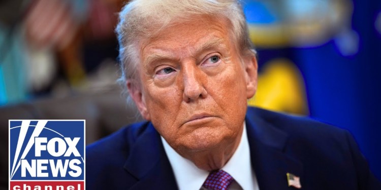 Trump signs presidential memorandum Trump signs presidential memorandum