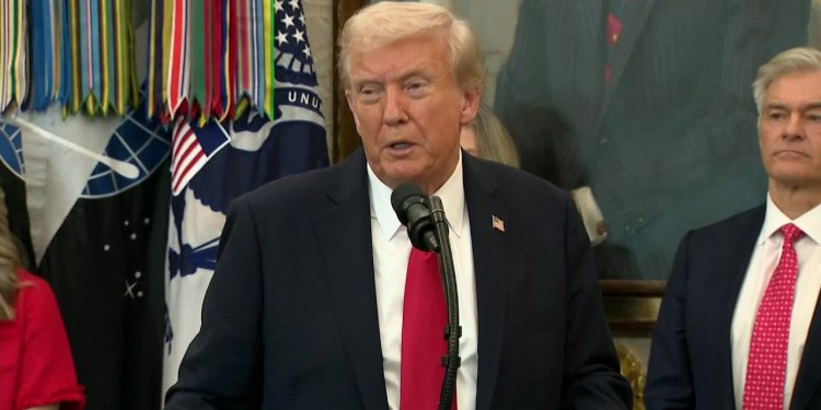 Trump Says He’ll Meet With Putin in ‘Two Weeks or So’ Trump Says He’ll Meet With Putin in ‘Two Weeks or So’