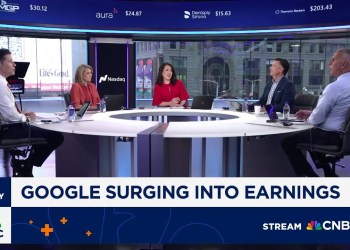 ‘Fast Money’ trader talk Google surging into earnings ‘Fast Money’ trader talk Google surging into earnings