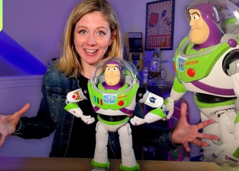 This 0 Buzz Lightyear Robosen Robot is WILD (Raw Reactions and Unboxing) This 0 Buzz Lightyear Robosen Robot is WILD (Raw Reactions and Unboxing)