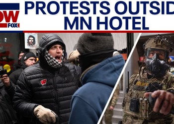 WATCH: Anti-ICE protesters target hotel where agents were allegedly staying WATCH: Anti-ICE protesters target hotel where agents were allegedly staying