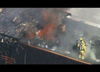 SKYFOX: Firefighters battling active fire in Los Angeles SKYFOX: Firefighters battling active fire in Los Angeles