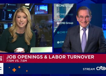 Job openings slid in November to lowest in more than a year Job openings slid in November to lowest in more than a year