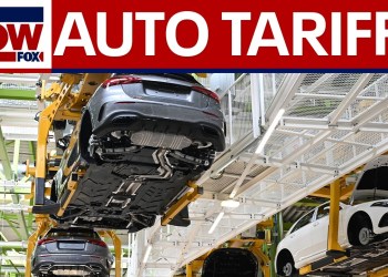 Trump vows 25% tariff on European automobiles Trump vows 25% tariff on European automobiles