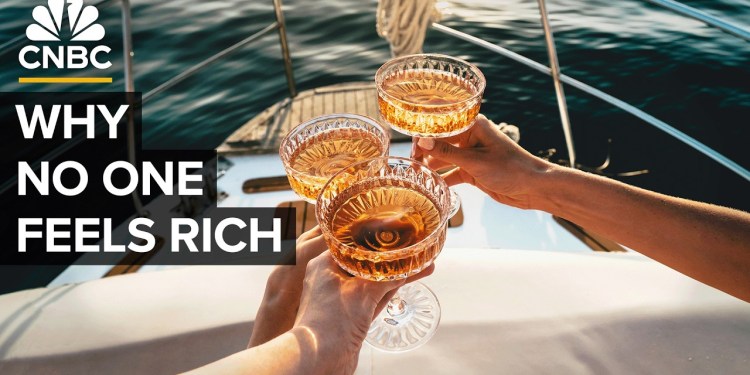 Why Even High Earners Are Living Paycheck To Paycheck Why Even High Earners Are Living Paycheck To Paycheck