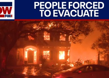 Palisades fire threatening 10,000 homes | LiveNOW from FOX Palisades fire threatening 10,000 homes | LiveNOW from FOX