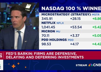 Gold has all the makings of a blow-off, says Strategas’ Chris Verrone Gold has all the makings of a blow-off, says Strategas’ Chris Verrone