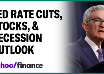 Fed rate cut likely to be delayed by political uncertainty, strategist says Fed rate cut likely to be delayed by political uncertainty, strategist says