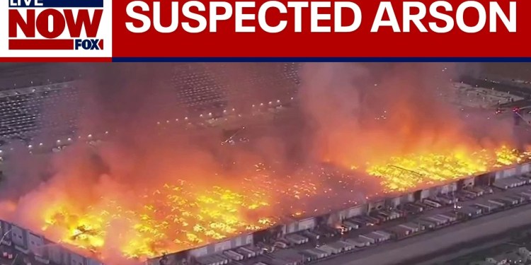 Suspected arson sparks massive warehouse fire in California Suspected arson sparks massive warehouse fire in California