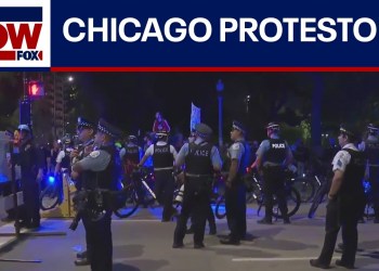 WATCH: Protestors again clash with police outside the DNC WATCH: Protestors again clash with police outside the DNC