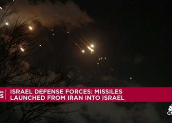 Iran launches missile attacks against Israel Iran launches missile attacks against Israel