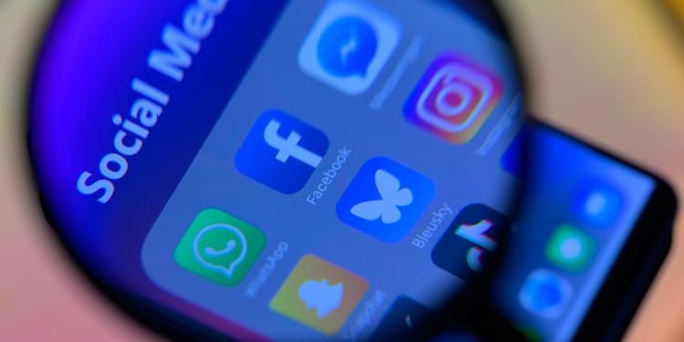 rewrite this title Florida’s social media law has been temporarily blocked by a federal judge rewrite this title Florida’s social media law has been temporarily blocked by a federal judge